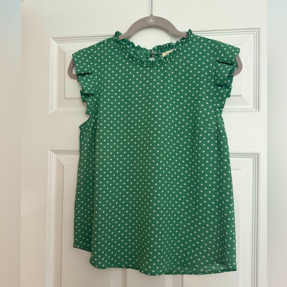 Never worn Monteau green polka dot ruffle sleeve top Small